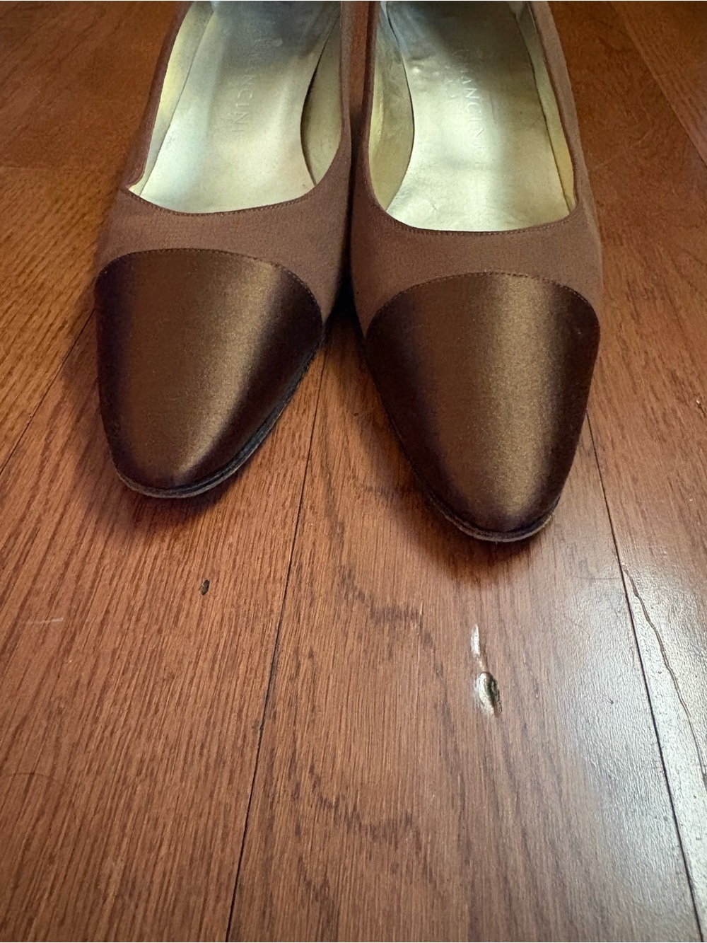 Rene Mancini Brown Satin Cap-Toe Pumps. Made in France. Size 9-9.5 - Picture 2 of 10